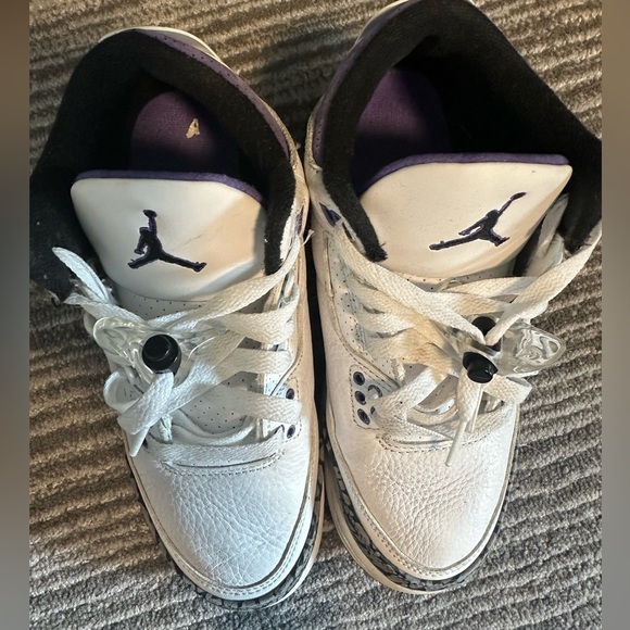 Jordan 3s Dark Iris Size 5Y - Picture 4 of 6